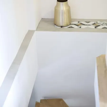 κοράλι, μεζονέτα στην παραλία λίμνης *