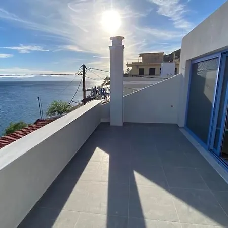 κοράλι, μεζονέτα στην παραλία λίμνης *