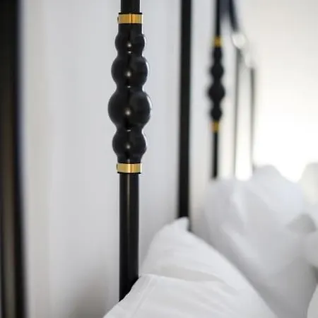 κοράλι, μεζονέτα στην παραλία λίμνης Λίμνη