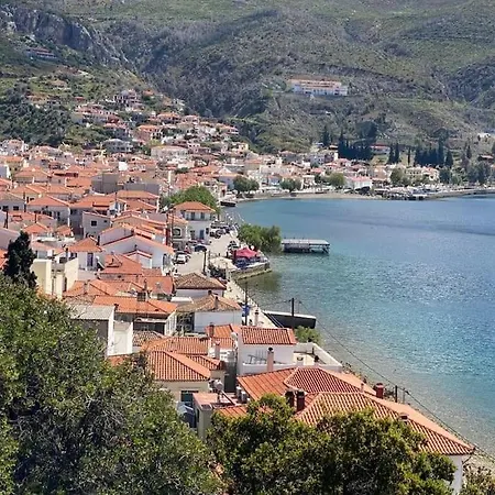 κοράλι, μεζονέτα στην παραλία λίμνης Casa vacanze Límni