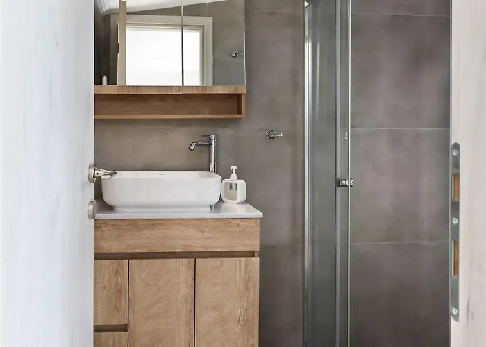 Σπίτι διακοπών κοράλι, μεζονέτα στην παραλία λίμνης Λίμνη