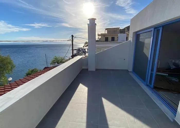 κοράλι, μεζονέτα στην παραλία λίμνης *