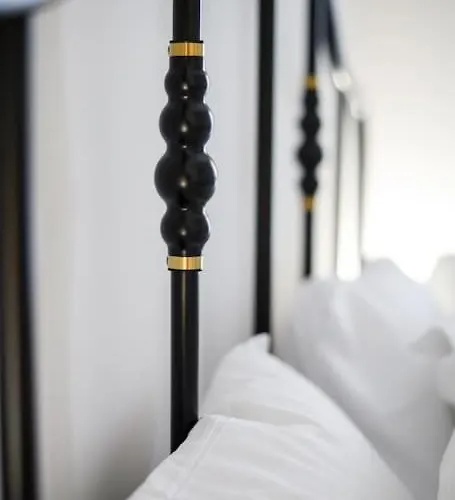 κοράλι, μεζονέτα στην παραλία λίμνης Λίμνη