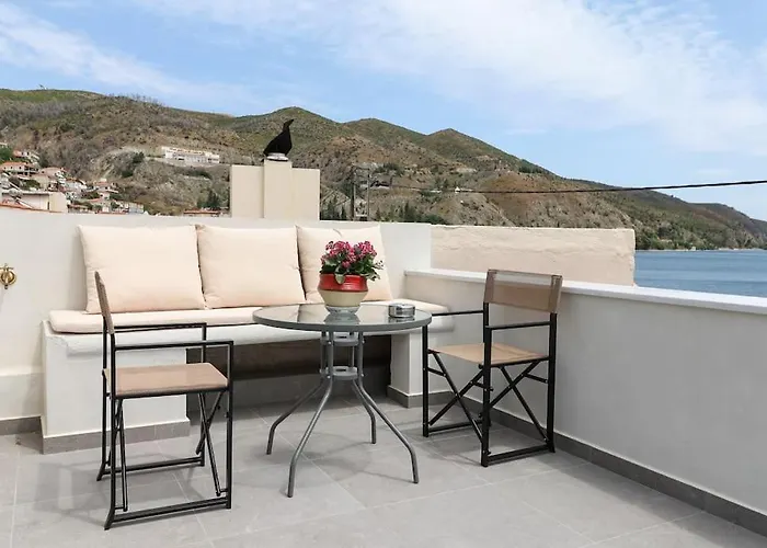 κοράλι, μεζονέτα στην παραλία λίμνης * Λίμνη