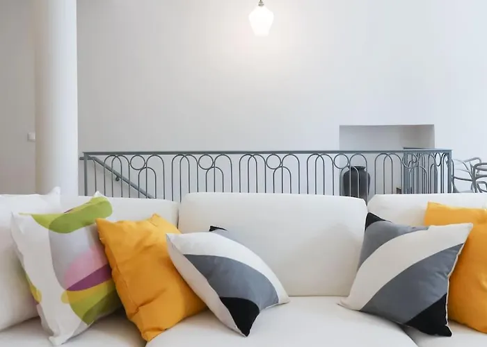 κοράλι, μεζονέτα στην παραλία λίμνης *