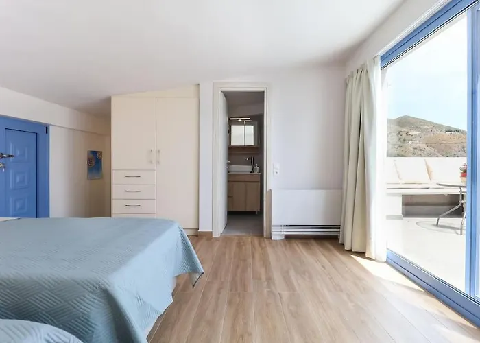 κοράλι, μεζονέτα στην παραλία λίμνης *